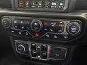 サハラ　認定中古車保証付　レザーシート　ＡｐｐｌｅＣａｒＰｌａｙ　Ｂｌｕｅｔｏｏｔｈ　純正ナビゲーション　フルセグ　ＬＥＤヘッド　前面衝突警報　アダプティクルーズコントロール　バックカメラ（31枚目）