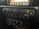 サハラ　ワンオーナー　レザーシート　シートヒーター　ＡｐｐｌｅＣａｒＰｌａｙ　Ｂｌｕｅｔｏｏｔｈ　純正ナビゲーション　フルセグ　ＬＥＤヘッドライト　前面衝突警報　アダプティブクルーズコントロール　バックカメラ（31枚目）