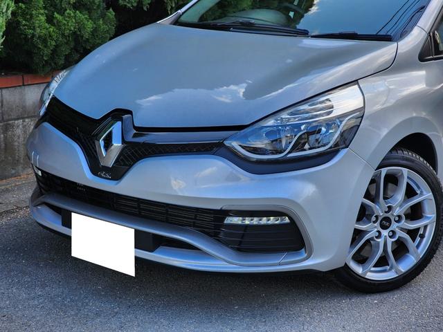 ルーテシア ルノースポール　シャシースポール　ＲＳドライブ　正規ディーラー車　記録簿Ｈ２６、２７、２８、２９、３１、Ｒ２、３、５　スペアキー　Ｂｌｕｅｔｏｏｔｈオーディオ　禁煙車　パドルシフト　クルーズコントロール　プッシュスタート　ＥＴＣ（5枚目）