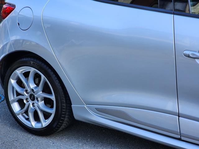 ルーテシア ルノースポール　シャシースポール　ＲＳドライブ　正規ディーラー車　記録簿Ｈ２６、２７、２８、２９、３１、Ｒ２、３、５　スペアキー　Ｂｌｕｅｔｏｏｔｈオーディオ　禁煙車　パドルシフト　クルーズコントロール　プッシュスタート　ＥＴＣ（31枚目）
