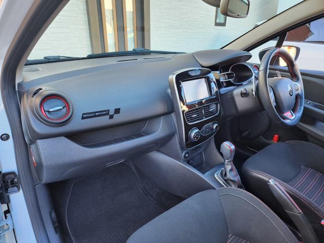 ルーテシア ルノースポール トロフィー 後期モデル ワンオーナー 記録簿 RSドライブモード Bluetooth 禁煙車 パドルシフト LEDヘッドライト クルコン プッシュスタート 純正ブラックAW レッドキャリパー(14枚目)