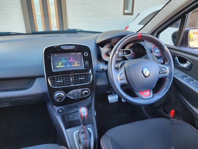 ルーテシア ルノースポール トロフィー 後期モデル ワンオーナー 記録簿 RSドライブモード Bluetooth 禁煙車 パドルシフト LEDヘッドライト クルコン プッシュスタート 純正ブラックAW レッドキャリパー(15枚目)