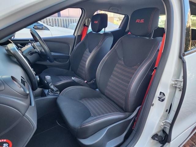 ルーテシア ルノースポール トロフィー 後期モデル ワンオーナー 記録簿 RSドライブモード Bluetooth 禁煙車 パドルシフト LEDヘッドライト クルコン プッシュスタート 純正ブラックAW レッドキャリパー(17枚目)