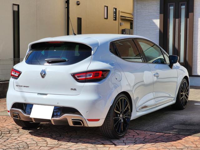 ルーテシア ルノースポール トロフィー 後期モデル ワンオーナー 記録簿 RSドライブモード Bluetooth 禁煙車 パドルシフト LEDヘッドライト クルコン プッシュスタート 純正ブラックAW レッドキャリパー(22枚目)