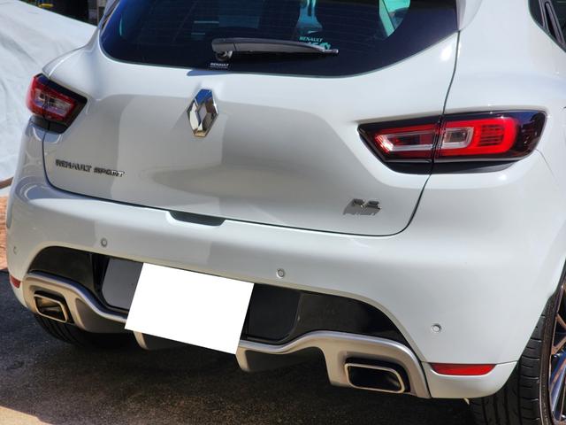 ルーテシア ルノースポール トロフィー 後期モデル ワンオーナー 記録簿 RSドライブモード Bluetooth 禁煙車 パドルシフト LEDヘッドライト クルコン プッシュスタート 純正ブラックAW レッドキャリパー(35枚目)