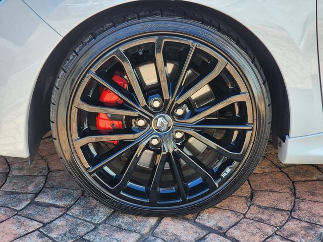 ルーテシア ルノースポール トロフィー 後期モデル ワンオーナー 記録簿 RSドライブモード Bluetooth 禁煙車 パドルシフト LEDヘッドライト クルコン プッシュスタート 純正ブラックAW レッドキャリパー(43枚目)