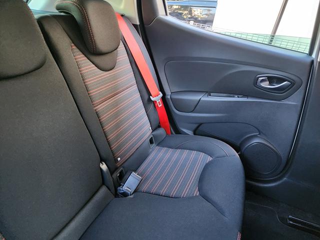 ルーテシア ルノースポール トロフィー 後期モデル ワンオーナー 記録簿 RSドライブモード Bluetooth 禁煙車 パドルシフト LEDヘッドライト クルコン プッシュスタート 純正ブラックAW レッドキャリパー(57枚目)