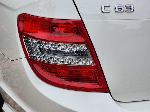 Cクラスステーションワゴン C63 AMG ステーションワゴン androidディスプレイ 純正ディスプレイ有 正規ディーラー車 記録簿H20、21、22、25、27、28、29、30、R1、2、3、4、5、6 サンルーフ パワーテール 本革 シートヒーター(43枚目)