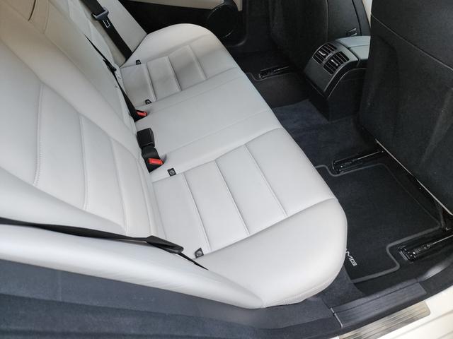 Cクラスステーションワゴン C63 AMG ステーションワゴン androidディスプレイ 純正ディスプレイ有 正規ディーラー車 記録簿H20、21、22、25、27、28、29、30、R1、2、3、4、5、6 サンルーフ パワーテール 本革 シートヒーター(55枚目)