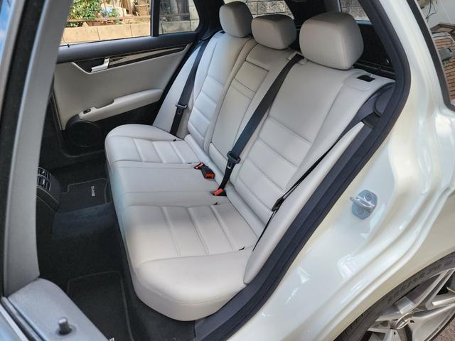 Cクラスステーションワゴン C63 AMG ステーションワゴン androidディスプレイ 純正ディスプレイ有 正規ディーラー車 記録簿H20、21、22、25、27、28、29、30、R1、2、3、4、5、6 サンルーフ パワーテール 本革 シートヒーター(56枚目)
