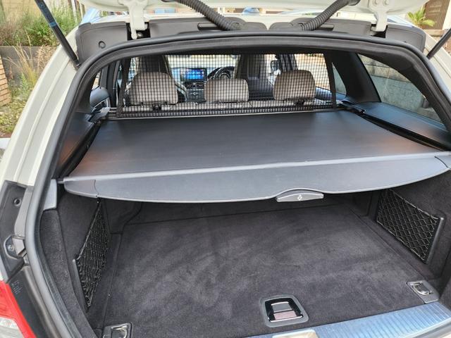Cクラスステーションワゴン C63 AMG ステーションワゴン androidディスプレイ 純正ディスプレイ有 正規ディーラー車 記録簿H20、21、22、25、27、28、29、30、R1、2、3、4、5、6 サンルーフ パワーテール 本革 シートヒーター(59枚目)