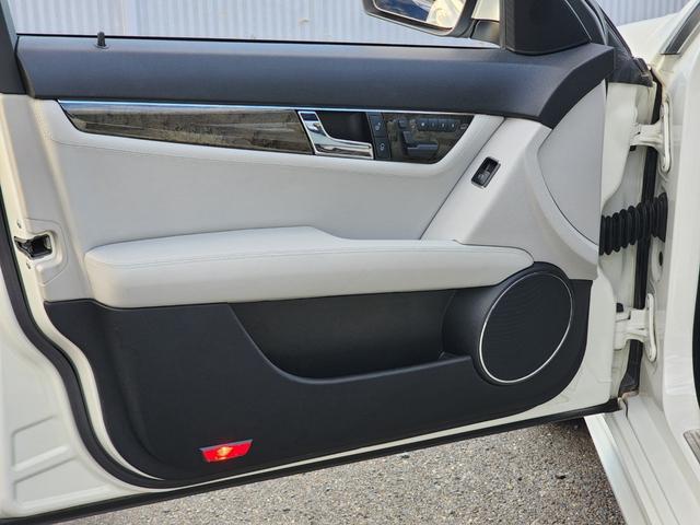 Cクラスステーションワゴン C63 AMG ステーションワゴン androidディスプレイ 純正ディスプレイ有 正規ディーラー車 記録簿H20、21、22、25、27、28、29、30、R1、2、3、4、5、6 サンルーフ パワーテール 本革 シートヒーター(63枚目)