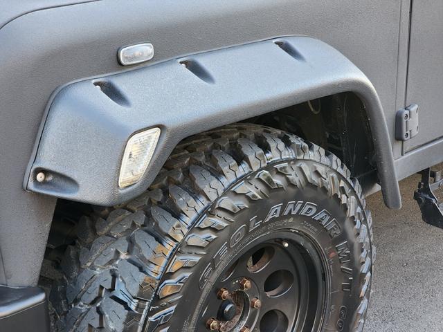 ディフェンダー １１０Ｓ　ラプターライナー全塗装　ＮＯＸ・ＰＭ不適合　ルーフキャリア　ワイドフェンダー　黒フルレザーシート　ａｎｄｒｏｉｄディスプレイ　Ｂカメラ　ウッドステア　シュノーケル　５ＭＴ　サイドステップ　集中ロック（34枚目）