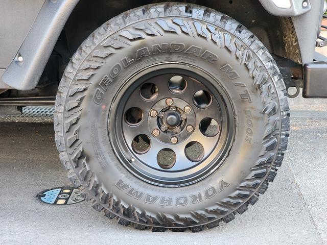 ディフェンダー １１０Ｓ　ラプターライナー全塗装　ＮＯＸ・ＰＭ不適合　ルーフキャリア　ワイドフェンダー　黒フルレザーシート　ａｎｄｒｏｉｄディスプレイ　Ｂカメラ　ウッドステア　シュノーケル　５ＭＴ　サイドステップ　集中ロック（35枚目）