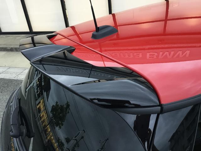 ＭＩＮＩ ジョンクーパーワークス　ジョンクーパーワークストリム　弊社展示試乗車　認定中古車　　禁煙車両　レジェンドグレー／レッドルーフ　Ｏパッケージ　１８インチアルミ　プライバシーガラス　電動シート　インテリアカメラ　レッドスポーツストライプ（26枚目）