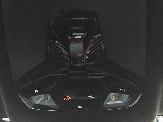 ＭＩＮＩ ジョンクーパーワークス　ジョンクーパーワークストリム　弊社展示試乗車　認定中古車　　禁煙車両　レジェンドグレー／レッドルーフ　Ｏパッケージ　１８インチアルミ　プライバシーガラス　電動シート　インテリアカメラ　レッドスポーツストライプ（71枚目）