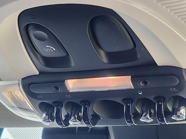 MINI クーパーS 弊社1オーナー禁煙車 ミッドナイトブラック ペッパーパッケージ カメラパッケージ 17インチコスモススポークホイール ACC 衝突被害軽減ブレーキ リアガラスフィルム施工 純正ETC(37枚目)