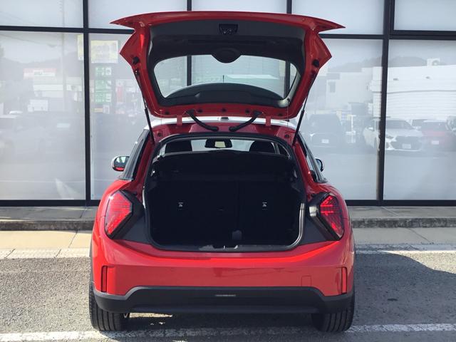 ＭＩＮＩ クーパーＣ　クラシック・トリム　弊社レンタＵＰ　ＣＬＡＳＳＩＣ　ＴＲＩＭ　認定中古車　禁煙車両　ステアリングホイールヒーター　チリレッド／ホワイトルーフ　シートヒーター　ドライビングアシストプラス（14枚目）