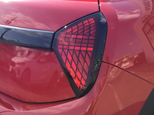 ＭＩＮＩ クーパーＣ　クラシック・トリム　弊社レンタＵＰ　ＣＬＡＳＳＩＣ　ＴＲＩＭ　認定中古車　禁煙車両　ステアリングホイールヒーター　チリレッド／ホワイトルーフ　シートヒーター　ドライビングアシストプラス（19枚目）