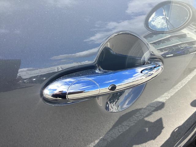 MINI クーパーD クロスオーバー エッセンシャル・トリム 弊社ワンオーナー 認定中古車 禁煙車 クラッシックトリム フロントシートヒーター 18インチアルミホイル ムーンウォークグレー/ブラックルーフ(11枚目)