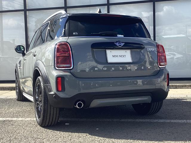 MINI クーパーD クロスオーバー エッセンシャル・トリム 弊社ワンオーナー 認定中古車 禁煙車 クラッシックトリム フロントシートヒーター 18インチアルミホイル ムーンウォークグレー/ブラックルーフ(14枚目)