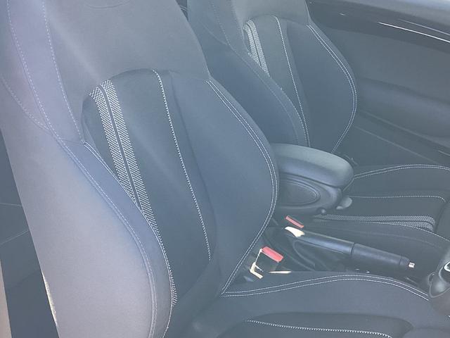 ＭＩＮＩ クーパーＳ　弊社ワンオーナー　認定中古車　チリレッド／ブラックルーフ　１７インチブラックホイル　アクティブクルーズコントロール（34枚目）