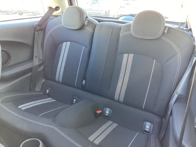 ＭＩＮＩ クーパーＳ　弊社ワンオーナー　認定中古車　チリレッド／ブラックルーフ　１７インチブラックホイル　アクティブクルーズコントロール（41枚目）