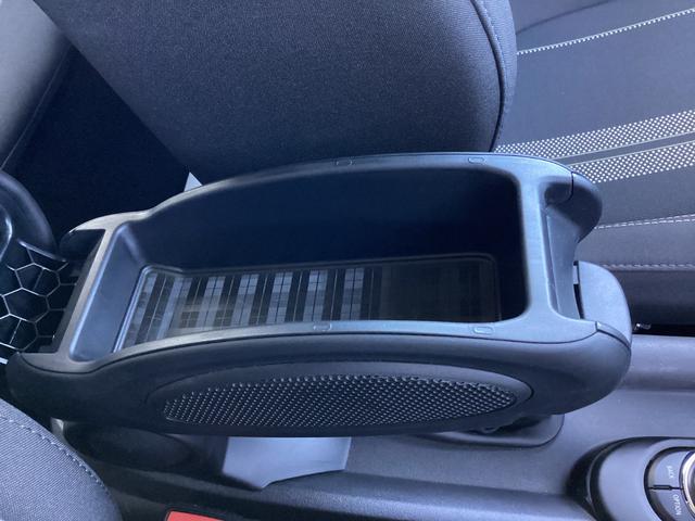 ＭＩＮＩ クーパーＳ　弊社ワンオーナー　認定中古車　チリレッド／ブラックルーフ　１７インチブラックホイル　アクティブクルーズコントロール（54枚目）