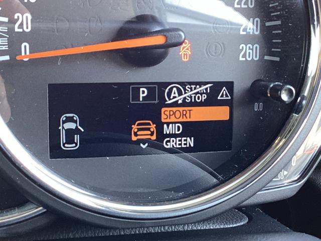 ＭＩＮＩ クーパーＳ　弊社ワンオーナー　認定中古車　チリレッド／ブラックルーフ　１７インチブラックホイル　アクティブクルーズコントロール（57枚目）