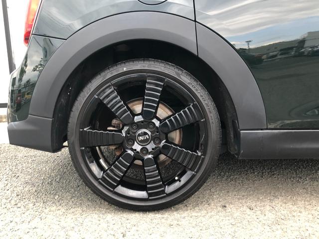 和歌山県和歌山市秋月３００−１　・　ＴＥＬ　０７３−４８８１０２９　阪和道和歌山インターを降りて　和歌山方面へ、直進約２キロ　右側にございます！