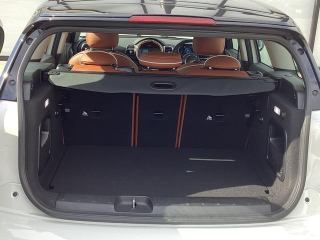 ＭＩＮＩ クーパーＳクラブマンプレミアム＋Ｐクラシック・トリム　弊社ワンオーナー　禁煙車　認定中古車　シートヒーター　１８インチアルミ　バックカメラ　　レザーチェスターモルトブラウン（16枚目）