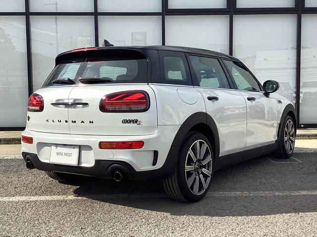 ＭＩＮＩ クーパーＳクラブマンプレミアム＋Ｐクラシック・トリム　弊社ワンオーナー　禁煙車　認定中古車　シートヒーター　１８インチアルミ　バックカメラ　　レザーチェスターモルトブラウン（22枚目）