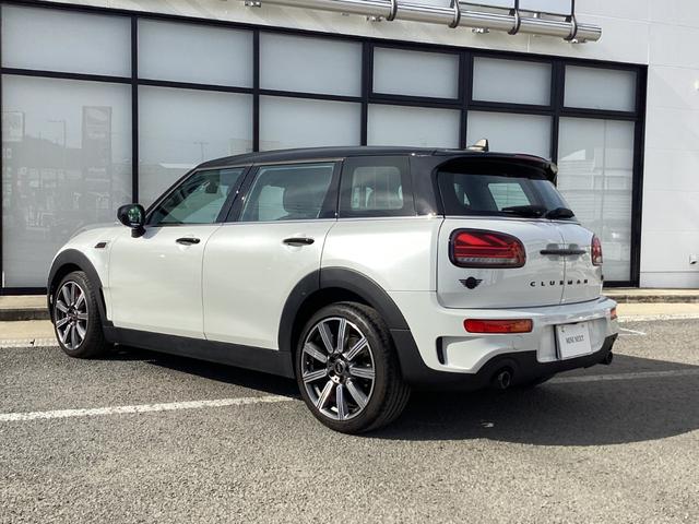 ＭＩＮＩ クーパーＳクラブマンプレミアム＋Ｐクラシック・トリム　弊社ワンオーナー　禁煙車　認定中古車　シートヒーター　１８インチアルミ　バックカメラ　　レザーチェスターモルトブラウン（25枚目）