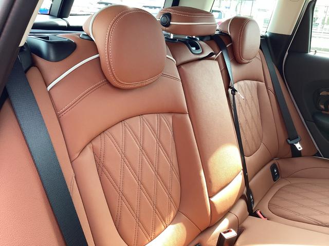 ＭＩＮＩ クーパーＳクラブマンプレミアム＋Ｐクラシック・トリム　弊社ワンオーナー　禁煙車　認定中古車　シートヒーター　１８インチアルミ　バックカメラ　　レザーチェスターモルトブラウン（44枚目）