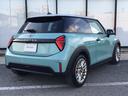 クーパーＣ　フェイバリット・トリム　弊社展示試乗車　認定中古車　禁煙車　Ｍパッケージ　プライバシーガラス　電動シート　ハーマンカードンスピーカー　ＦＡＶＯＵＲＥＤ　ＴＲＩＭ　ステアリングホイールヒーター　オーシャンウェブグリーン（21枚目）