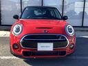 ＭＩＮＩ クーパーＳ　弊社ワンオーナー　認定中古車　チリレッド／ブラックルーフ　１７インチブラックホイル　アクティブクルーズコントロール（4枚目）