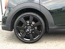 クーパー　レゾリュート・エディション　弊社ワンオーナー　認定中古車　シートヒーター　禁煙車両　レベルグリーン／ホワイトルーフ　スポーツシート　ランフラットタイヤ　リアガラスフィルム施工済み（9枚目）