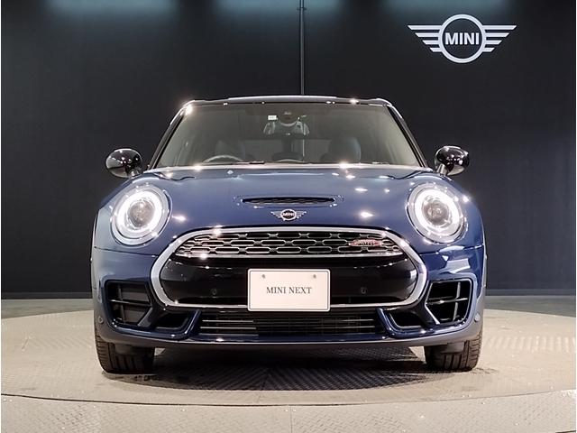 ＭＩＮＩ ジョンクーパーワークス　クラブマン　弊社下取車・ユアーズレザー・ワンオーナー・レッドブレーキ・１８インチＡＷ・ＡＣＣ・電動シート・ＬＥＤヘツドライト・ミラーＥＴＣ・ＨＤＤナビ・ヘッドアップディスプレイ（77枚目）