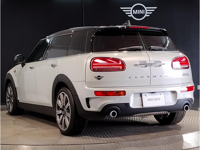 ＭＩＮＩ クーパーＳ　クラブマン　クラシック・トリム　ワンオーナー・ブラウンレザー・バックカメラ・シートヒーター・ディスプレイメーター・クラシックトリム・純正１８ＡＷ・クルーズコントロール・Ａｐｐｌｅ　Ｃａｒ　Ｐｌａｙ・衝突軽減ブレーキ・ワイヤレス充電（10枚目）
