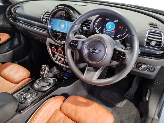ＭＩＮＩ クーパーＳ　クラブマン　クラシック・トリム　ワンオーナー・ブラウンレザー・バックカメラ・シートヒーター・ディスプレイメーター・クラシックトリム・純正１８ＡＷ・クルーズコントロール・Ａｐｐｌｅ　Ｃａｒ　Ｐｌａｙ・衝突軽減ブレーキ・ワイヤレス充電（21枚目）
