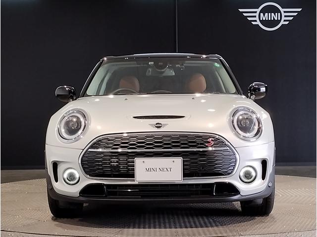 ＭＩＮＩ クーパーＳ　クラブマン　クラシック・トリム　ワンオーナー・ブラウンレザー・バックカメラ・シートヒーター・ディスプレイメーター・クラシックトリム・純正１８ＡＷ・クルーズコントロール・Ａｐｐｌｅ　Ｃａｒ　Ｐｌａｙ・衝突軽減ブレーキ・ワイヤレス充電（68枚目）