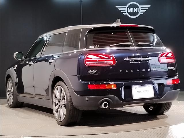 ＭＩＮＩ クーパーＤクラブマンプレミアム＋Ｐクラシック・トリム　ワンオーナー・サテライトグレーレザー・バックカメラ・シートヒーター・クルーズコントロール・ＡｐｐｌｅＣａｒＰｌａｙ・デジタルメーター・クラシックトリム・純正１８ＡＷ・シルバールーフ・衝突軽減ブレーキ（10枚目）