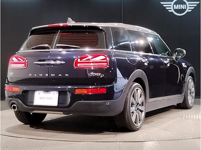 ＭＩＮＩ クーパーＤクラブマンプレミアム＋Ｐクラシック・トリム　ワンオーナー・サテライトグレーレザー・バックカメラ・シートヒーター・クルーズコントロール・ＡｐｐｌｅＣａｒＰｌａｙ・デジタルメーター・クラシックトリム・純正１８ＡＷ・シルバールーフ・衝突軽減ブレーキ（16枚目）
