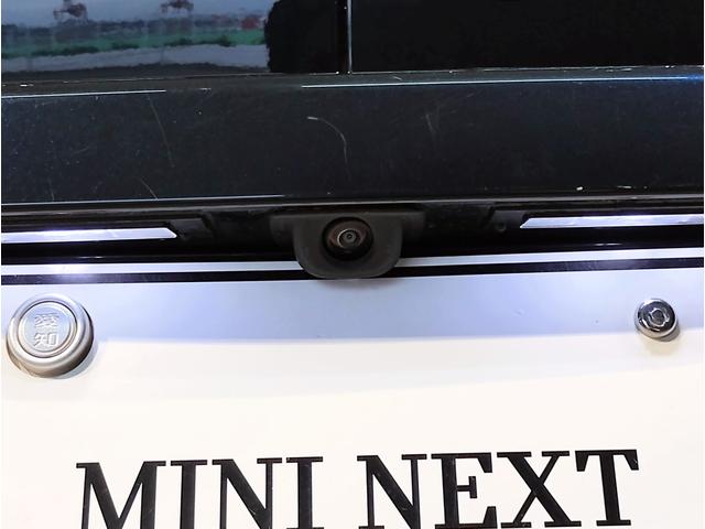 ＭＩＮＩ クーパーＤクラブマンプレミアム＋Ｐクラシック・トリム　ワンオーナー・サテライトグレーレザー・バックカメラ・シートヒーター・クルーズコントロール・ＡｐｐｌｅＣａｒＰｌａｙ・デジタルメーター・クラシックトリム・純正１８ＡＷ・シルバールーフ・衝突軽減ブレーキ（66枚目）