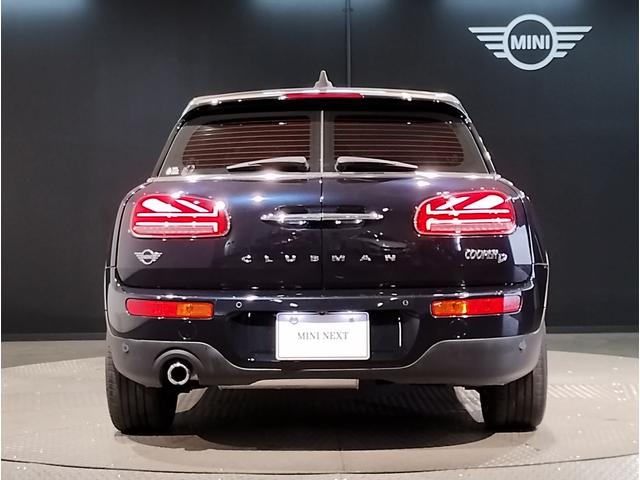ＭＩＮＩ クーパーＤクラブマンプレミアム＋Ｐクラシック・トリム　ワンオーナー・サテライトグレーレザー・バックカメラ・シートヒーター・クルーズコントロール・ＡｐｐｌｅＣａｒＰｌａｙ・デジタルメーター・クラシックトリム・純正１８ＡＷ・シルバールーフ・衝突軽減ブレーキ（69枚目）