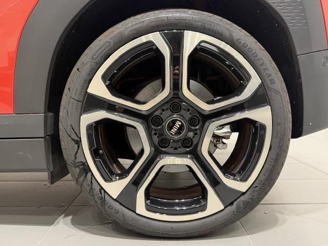 MINI エースマンSE フェイバリット・トリム ・元弊社デモカー・レザーシート・ステアリングヒーター・オプション19インチAW・スポーツステアリング・全周囲カメラ・ヘッドアップディスプレイ・ACC・アンドロイドオート・アップルカープレイ・J05・(16枚目)