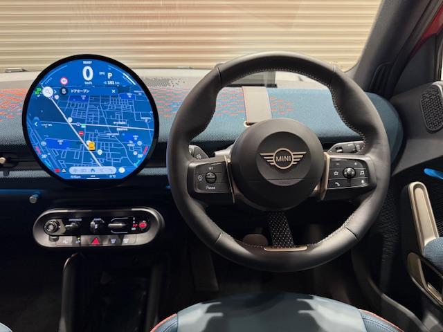 MINI エースマンSE フェイバリット・トリム ・元弊社デモカー・レザーシート・ステアリングヒーター・オプション19インチAW・スポーツステアリング・全周囲カメラ・ヘッドアップディスプレイ・ACC・アンドロイドオート・アップルカープレイ・J05・(25枚目)