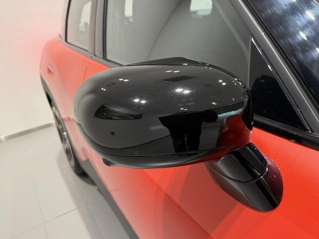 MINI エースマンSE フェイバリット・トリム ・元弊社デモカー・レザーシート・ステアリングヒーター・オプション19インチAW・スポーツステアリング・全周囲カメラ・ヘッドアップディスプレイ・ACC・アンドロイドオート・アップルカープレイ・J05・(30枚目)