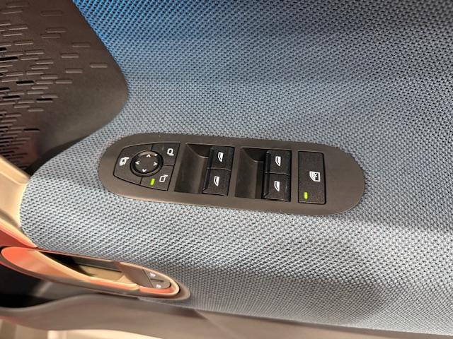 MINI エースマンSE フェイバリット・トリム ・元弊社デモカー・レザーシート・ステアリングヒーター・オプション19インチAW・スポーツステアリング・全周囲カメラ・ヘッドアップディスプレイ・ACC・アンドロイドオート・アップルカープレイ・J05・(37枚目)