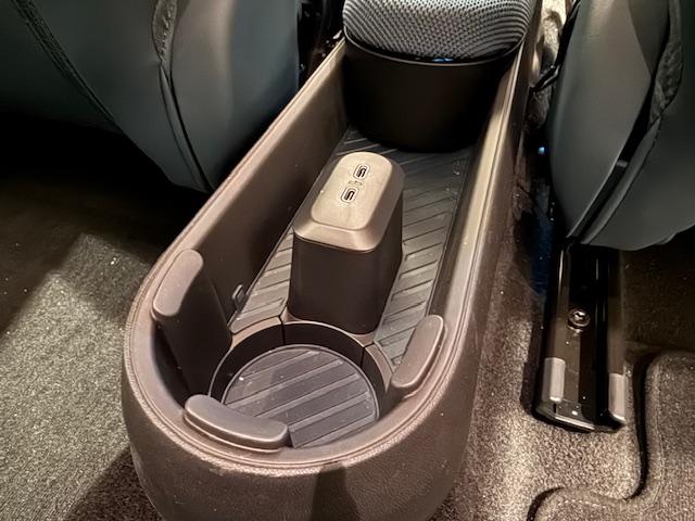 MINI エースマンSE フェイバリット・トリム ・元弊社デモカー・レザーシート・ステアリングヒーター・オプション19インチAW・スポーツステアリング・全周囲カメラ・ヘッドアップディスプレイ・ACC・アンドロイドオート・アップルカープレイ・J05・(52枚目)